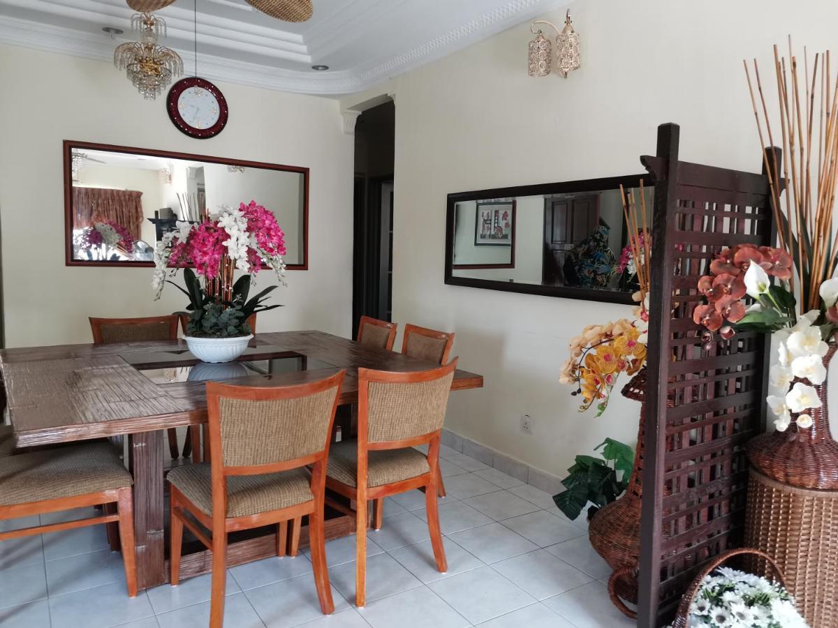 Ainis Guest House In Vista Amani Condominium Kuala Lumpur Exterior photo