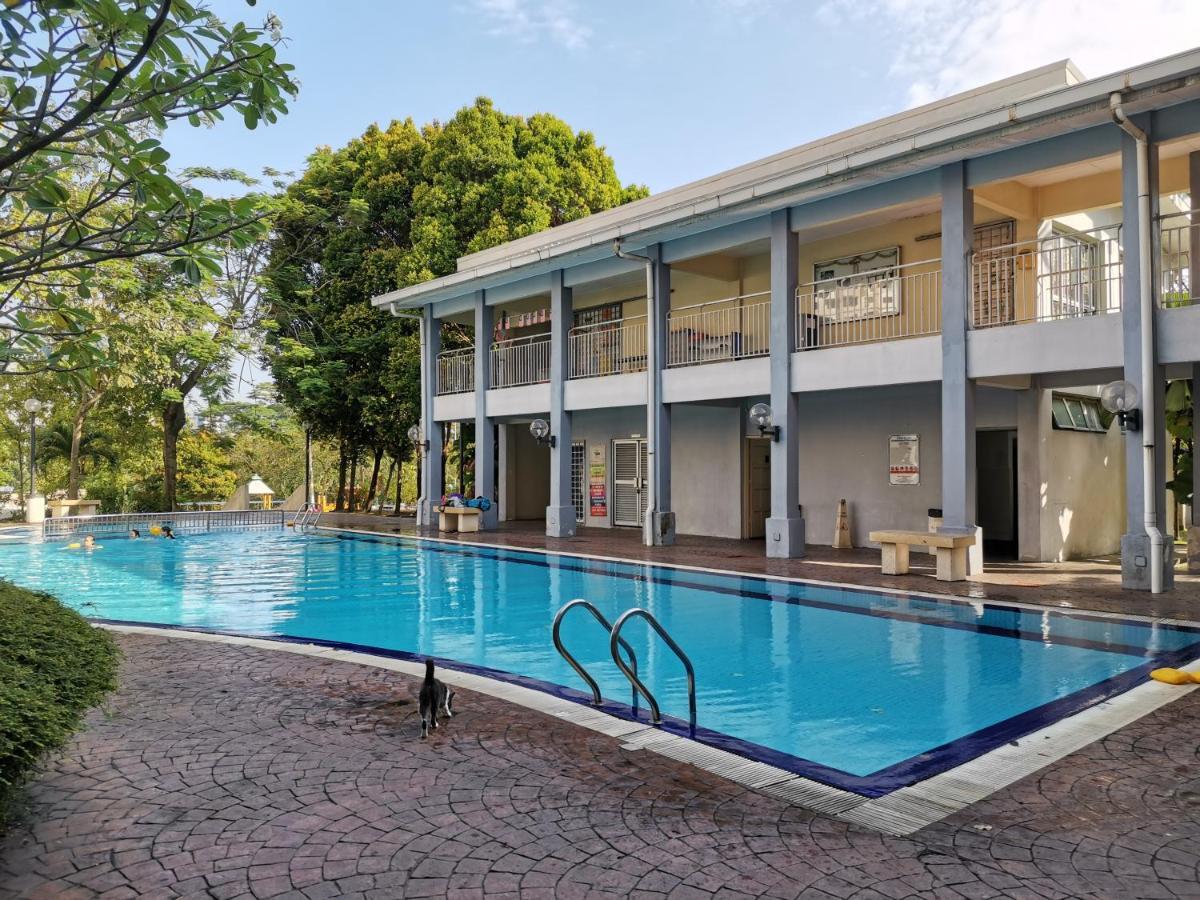 Ainis Guest House In Vista Amani Condominium Kuala Lumpur Exterior photo